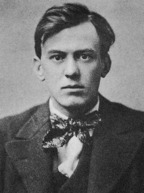 aleister crowley joven - aleistercrowleytarot.com